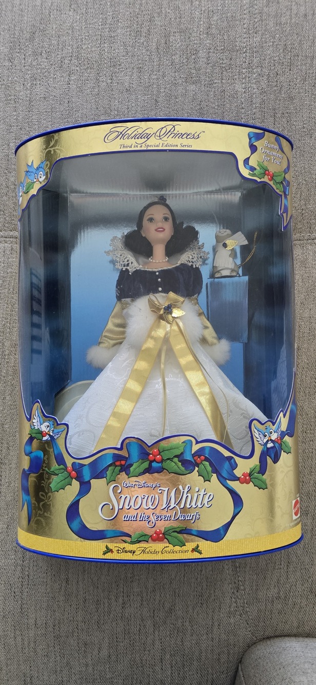 Disney Holiday Princess Snow White Barbie 1998 Mattel 19898 Collector Doll
